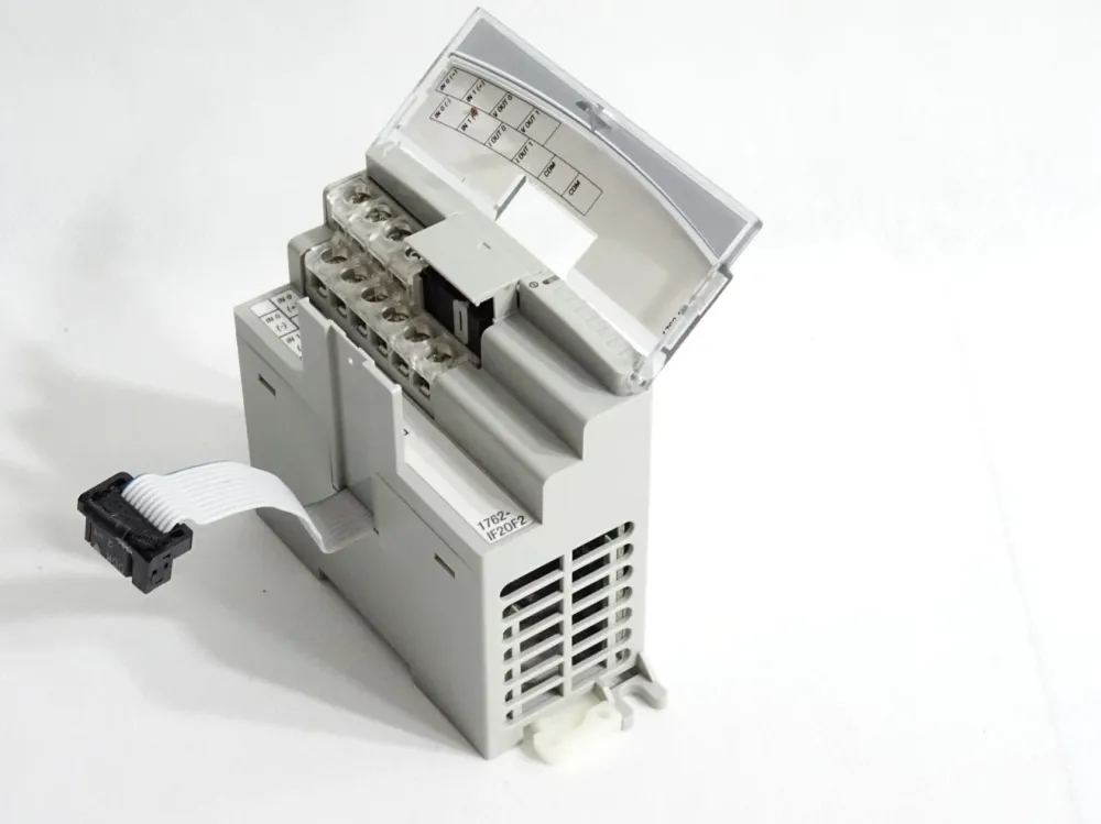 Allen Bradley MicroLogix 1200 1762-IF2OF2 Output Analog Module