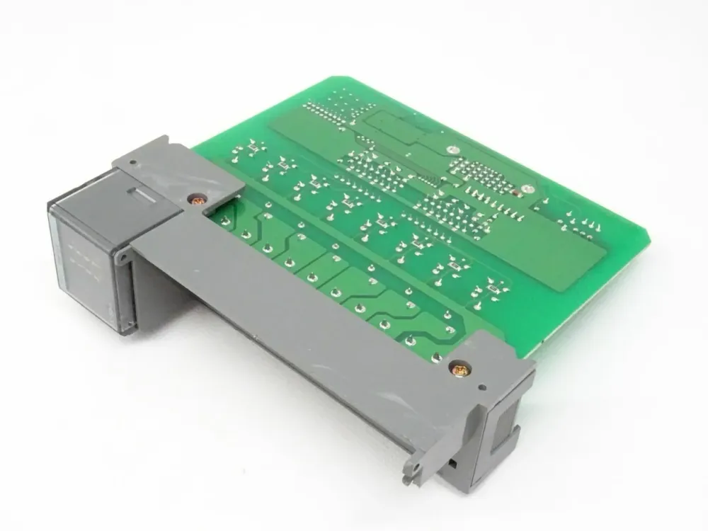 Allen Bradley SLC500 Eingabemodul 1746-IB8 Ser. / 1746IB8