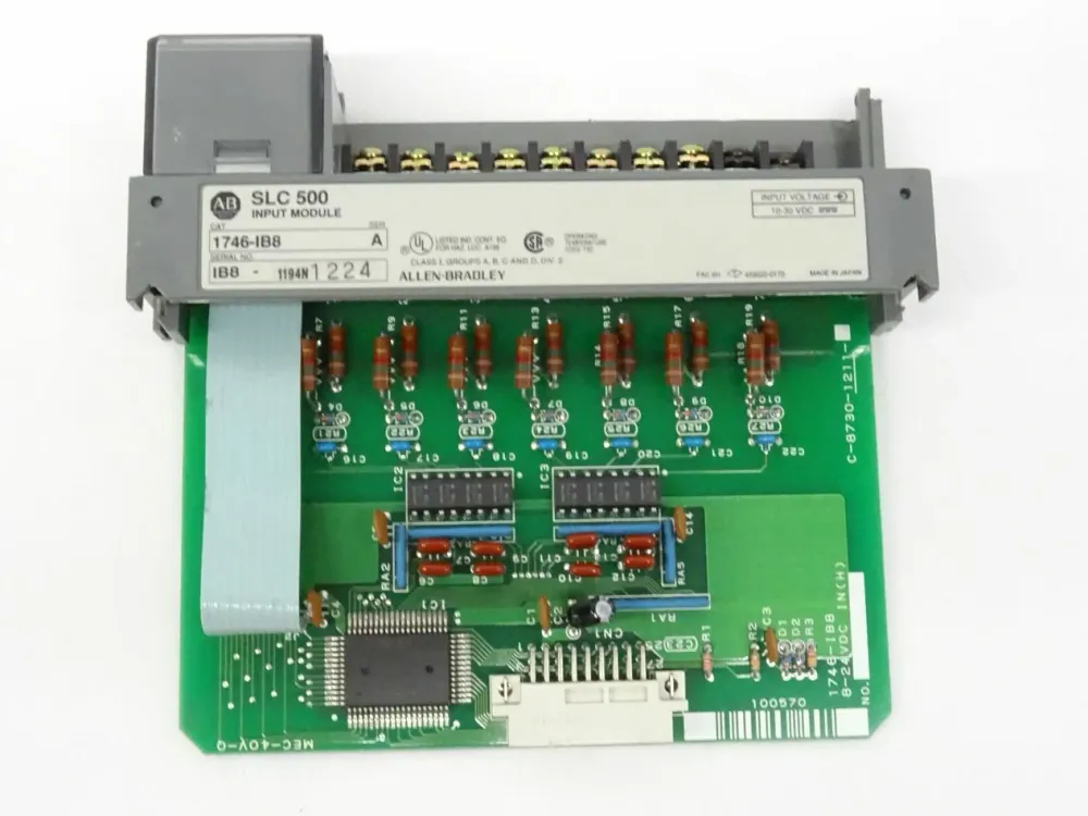 Allen Bradley SLC500 Eingabemodul 1746-IB8 Ser. / 1746IB8