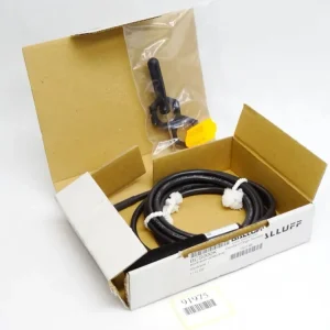 Balluff Kapazitiver Sensor BCS000K BCS M18KM3-UST80G-BV02 / Neu OVP