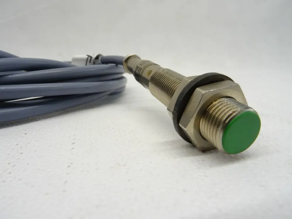 BALUFF BES516113A0Y 8712 / BES 516 113 A0Y 8712 Sensor