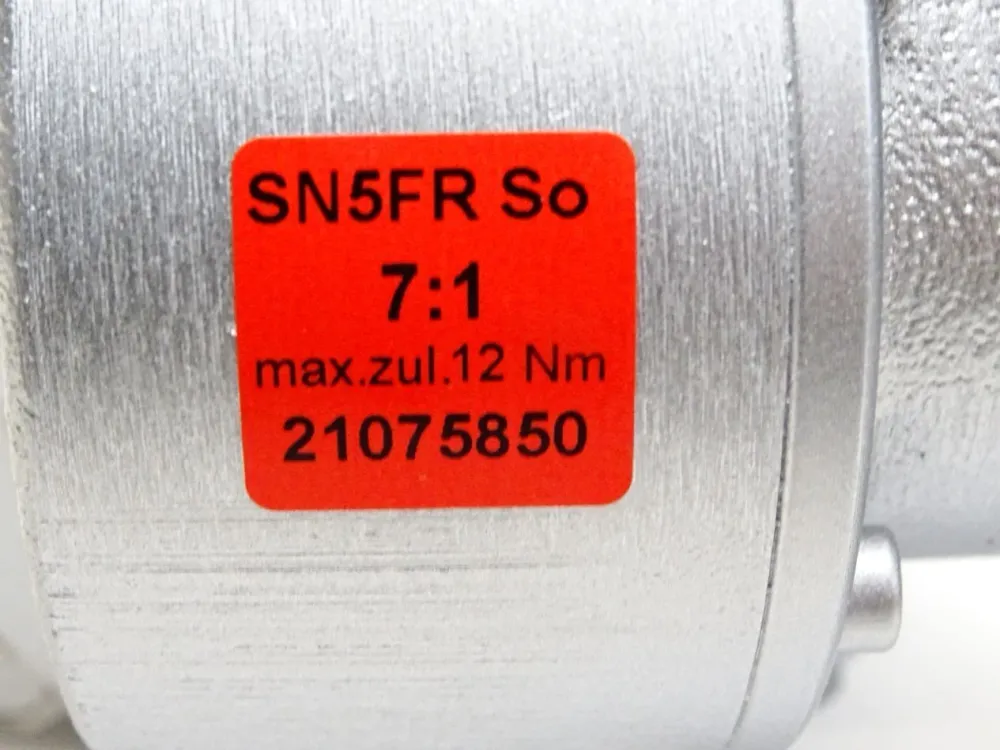 Bonora Getriebemotor HE63C/2 RGM 05-M-290 0.18kW 2730-3280rpm 7:1 / Neu
