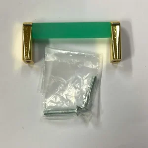 CONNEX - MANIGLIA VETRO VERDE CON ANGOLARI ORO INTERASSE 64MM
