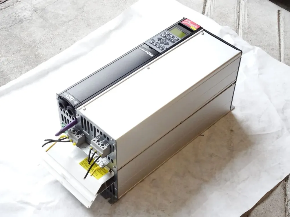 Danfoss Frequenzumrichter VLT8000 Aqua VLT8016 / 178B5989