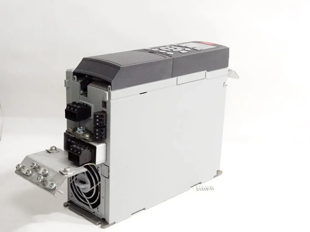 Danfoss VLT Automation Drive Frequenzumrichter 131B1323 3.0kW FC-302P3K0T5E20H1