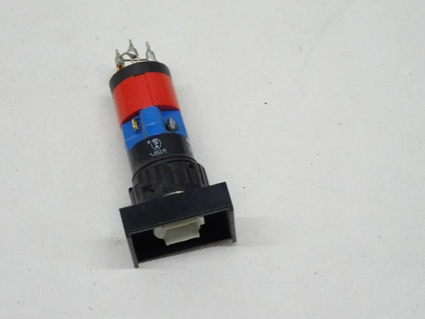 EAO 31-714-029 Druckschalter 31-714-029 Drucktastenschalter