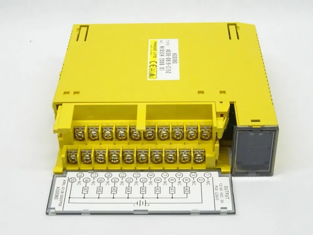 Fanuc A0D08D digitale Ausgabeeinheit A03B-0819-C152 // N16524 2006 01 NEU