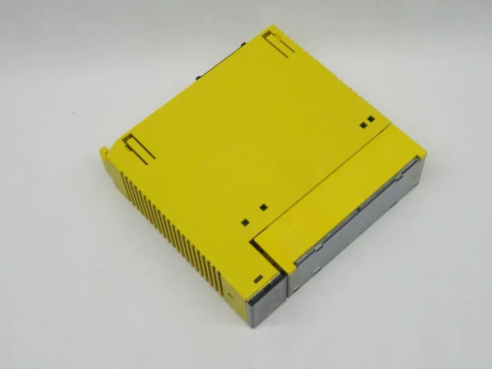 Fanuc A0D08D digitale Ausgabeeinheit A03B-0819-C152 // N16524 2006 01 NEU