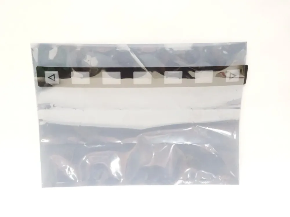 Fanuc CRT/MDI Unit A02B-0094-C021 / N0557 1991 12 + Totoku A61L-0001-0092 / MDT947B-1B