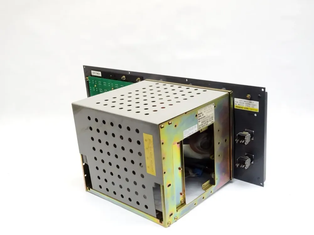 Fanuc CRT/MDI Unit A02B-0094-C021 / N0557 1991 12 + Totoku A61L-0001-0092 / MDT947B-1B