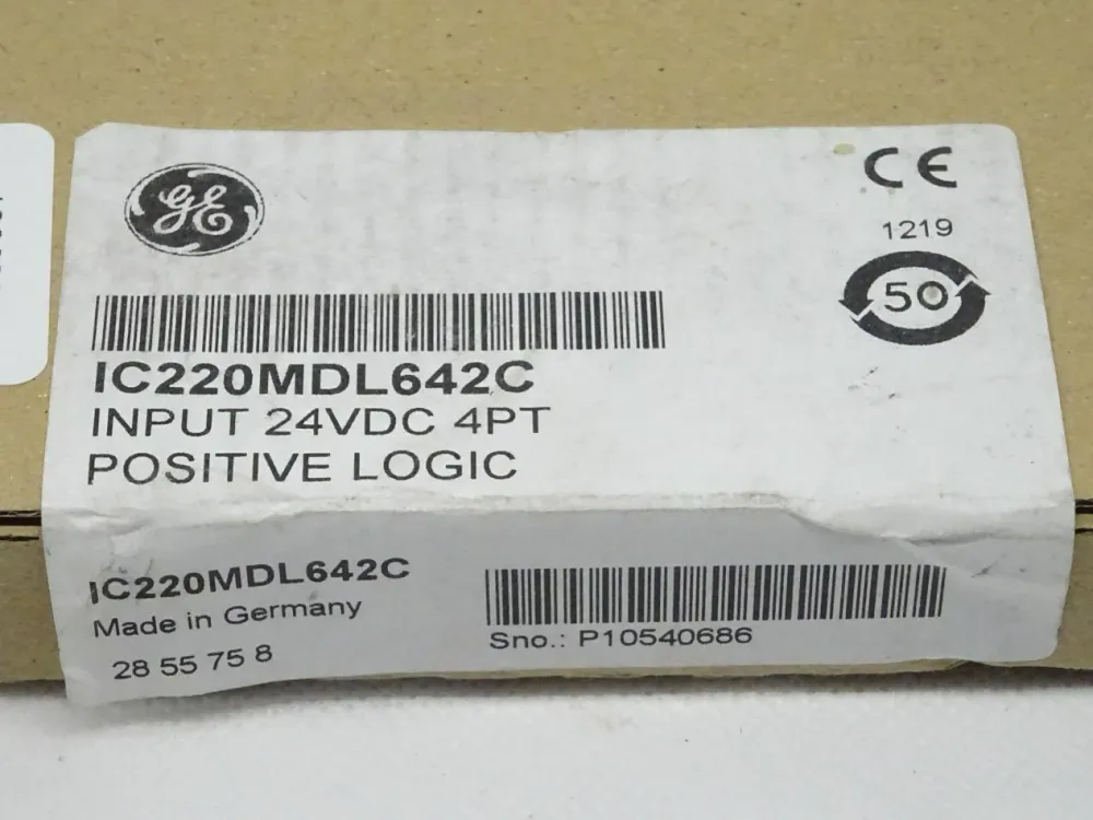 GE Fanuc / Emerson IC220MDL642C Ausgabe Relais Modul 24VDC positive Logik NEU-versiegelt