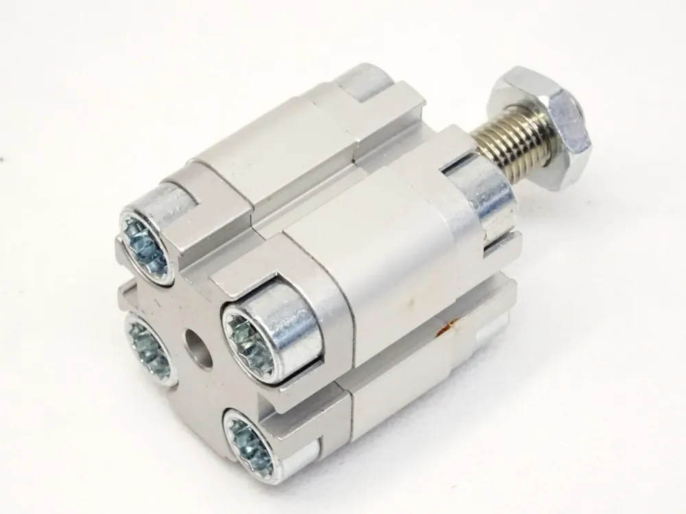 Festo Kompaktzylinder ADVU-20-5--P- 156600 / Neu
