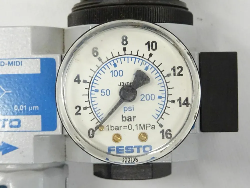 Festo LR-D-MIDI 120517 + LFMA-3/8-D-MIDI 162645 Feinstfilter