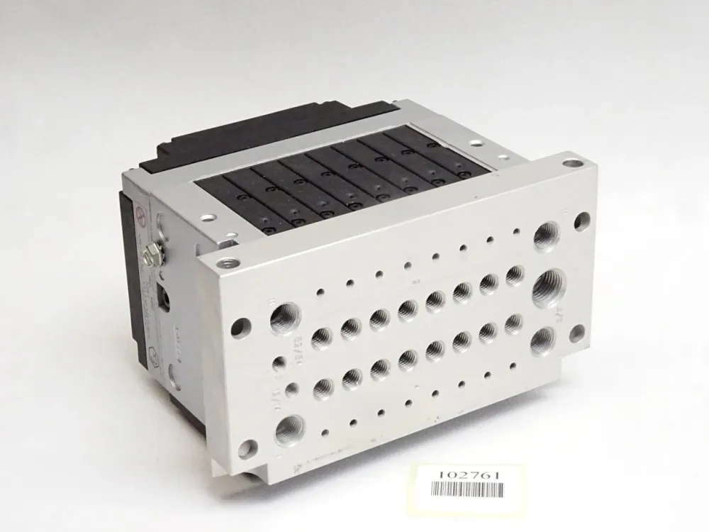 Festo Ventilinsel CPV10-GE-IP-8 534509 CPV-10-VI 18200 CPV10-VI-P8-M7-B 152423