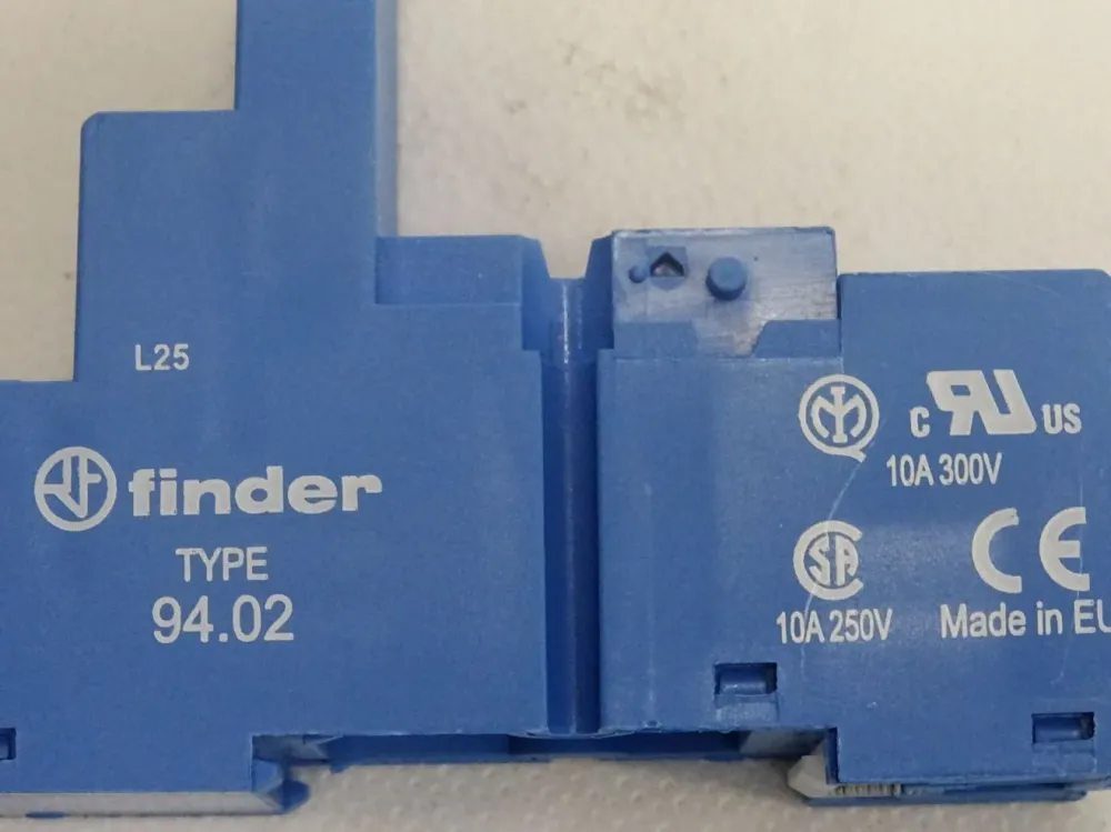 Finder 94.02 / 9402SMA / Neu