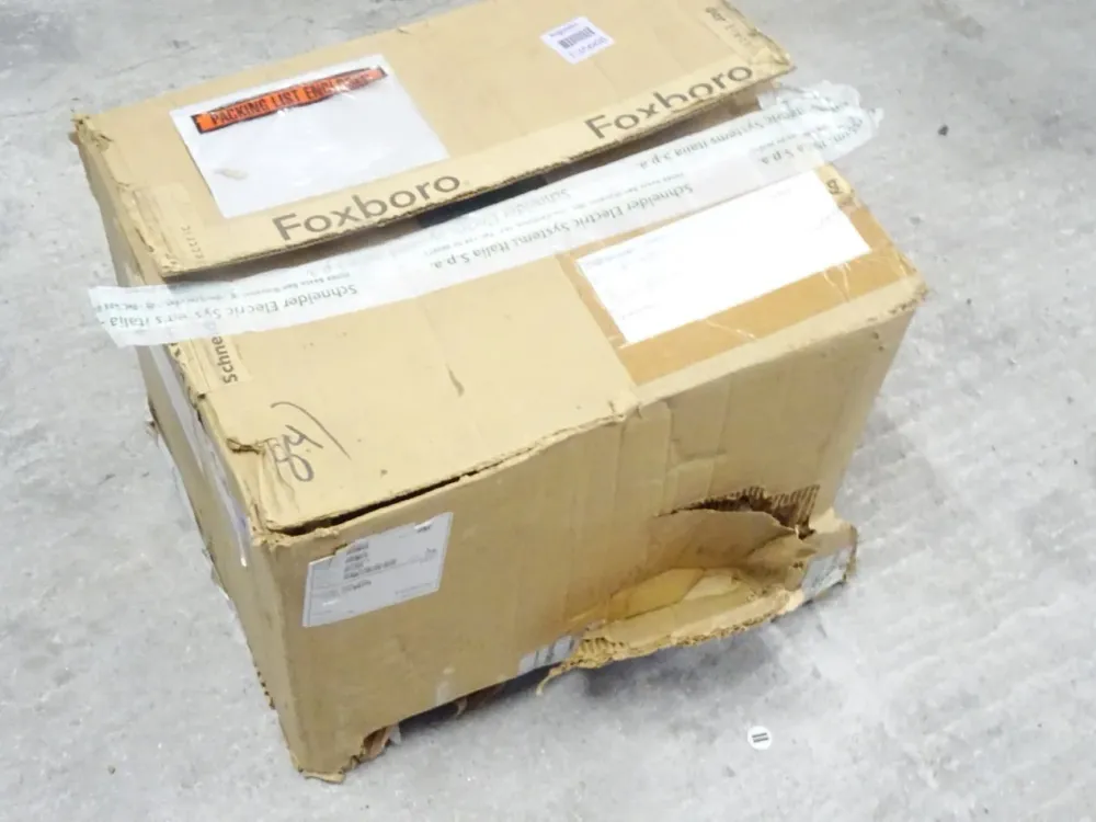 Foxboro Schneider Electric 8300 Series / Magnetic Flow Tube / 8304-SABB-TBJ-GCNZ / Neu OVP