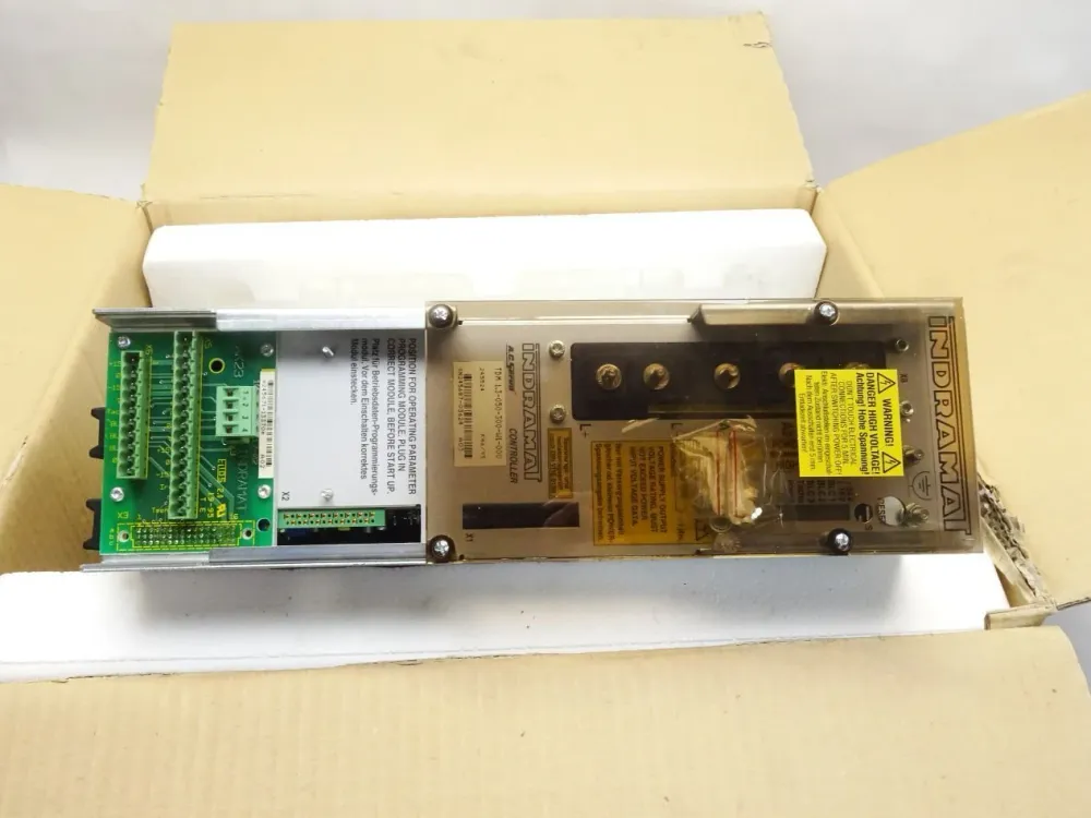 Indramat TDM1.3-050-300-W1-000 / AC servo control drive unit / Neu OVP