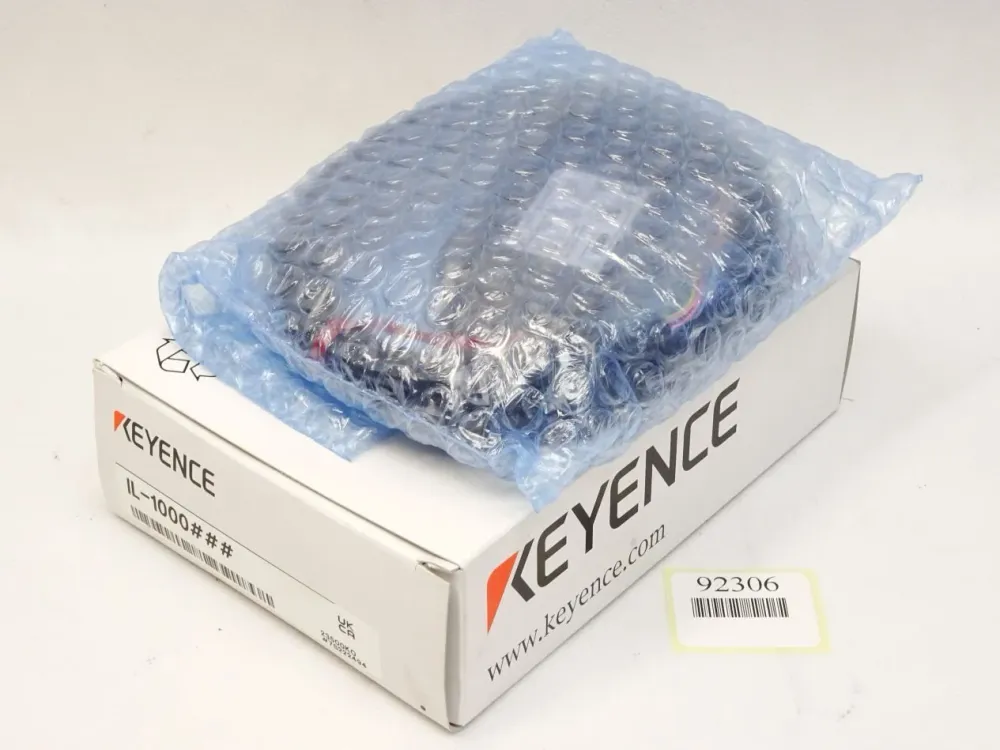 Keyence Multi-Funktions-CMOS-Analoglasersensor IL-1000 / Neu OVP