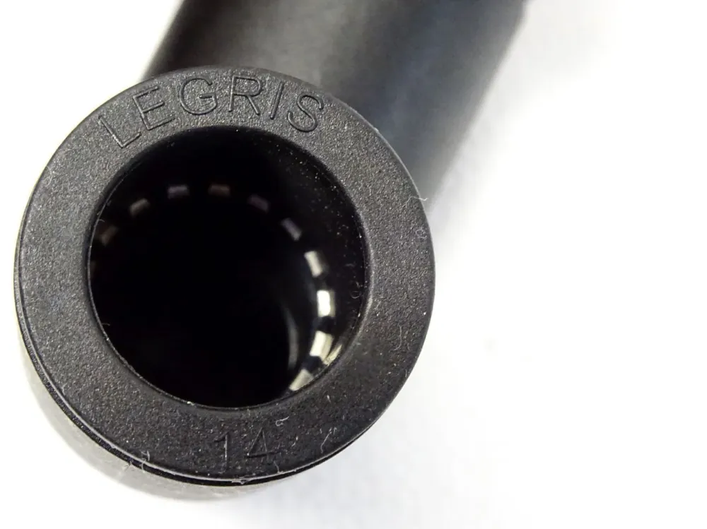Legris Winkelverschraubung Winkelanschluss 3102 14 00 / 31021400 / 14mm / Neu