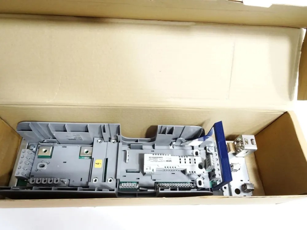 Lenze Backplane 15253341 E94AZPS0244 + Motor Brake E94AZHX0051 / Neu OVP