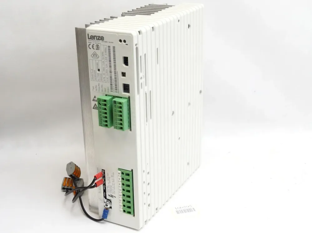 Lenze Frequenzumrichter 33.8213_E 00384009 E.2A.21 2.2kW