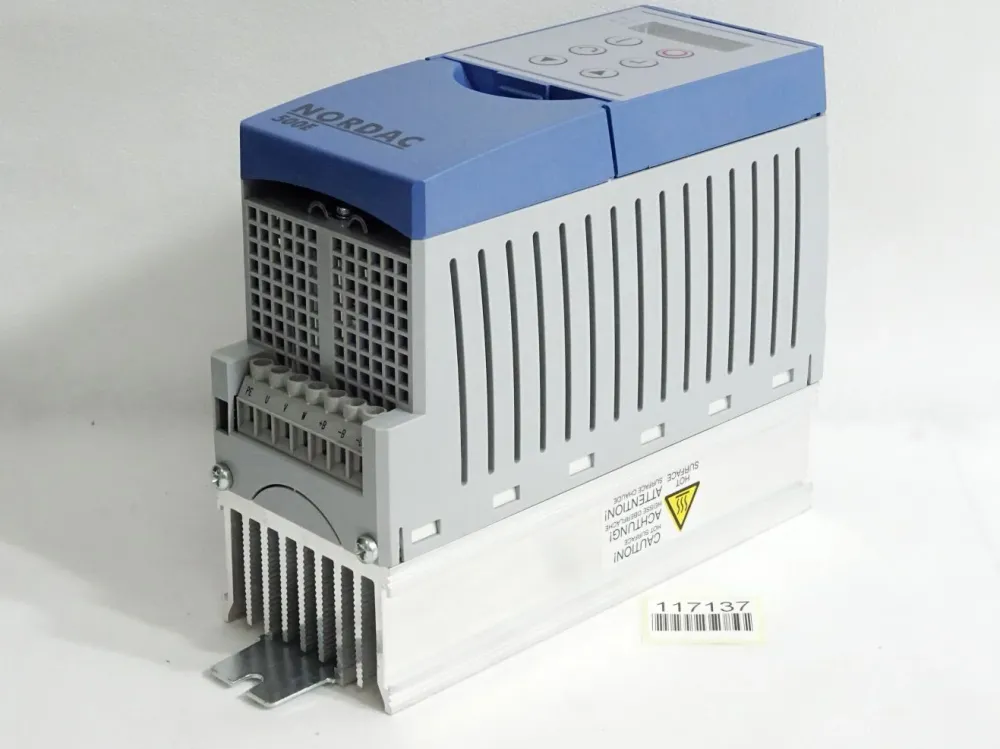 Nordac SK 500E-370-323- SK500E-370-323- Frequenzumrichter 0.37kW