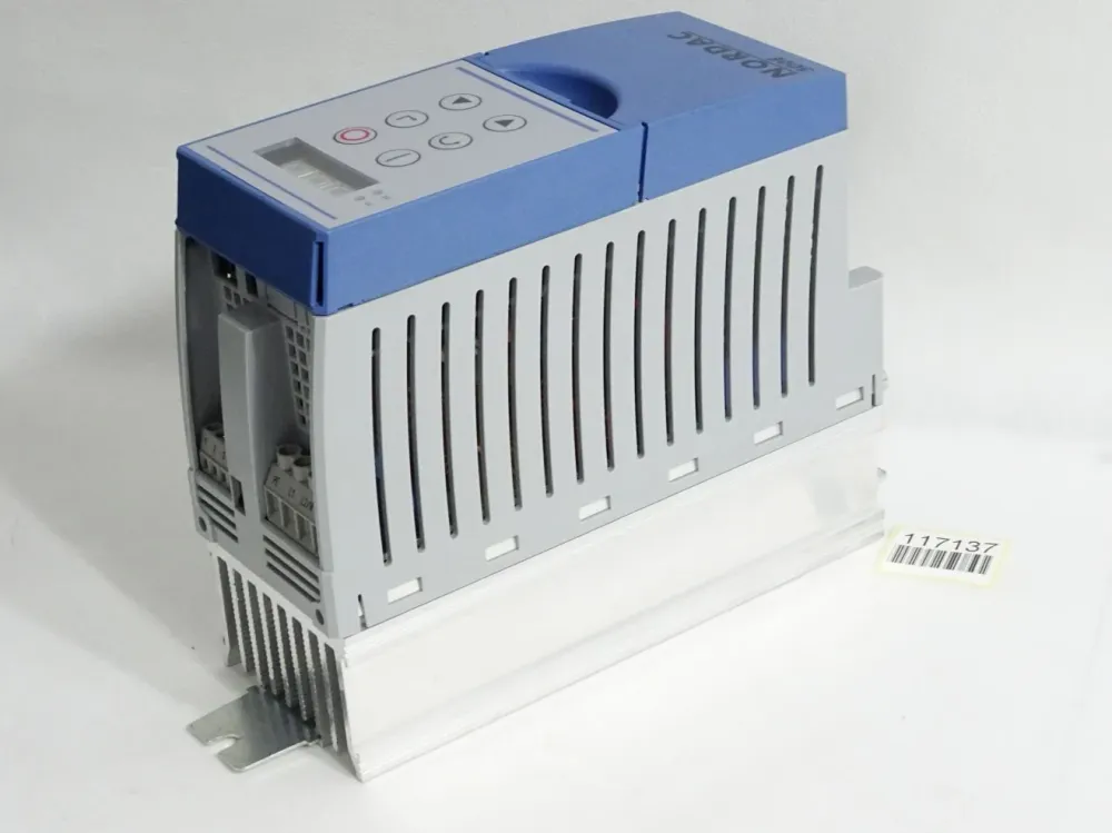 Nordac SK 500E-370-323- SK500E-370-323- Frequenzumrichter 0.37kW
