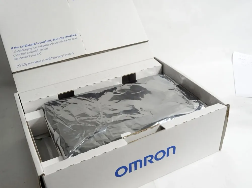 Omron NYB35-30376 / Industrial PC / Neu OVP
