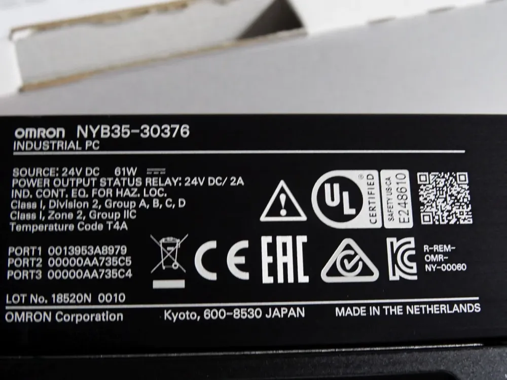 Omron NYB35-30376 / Industrial PC / Neu OVP