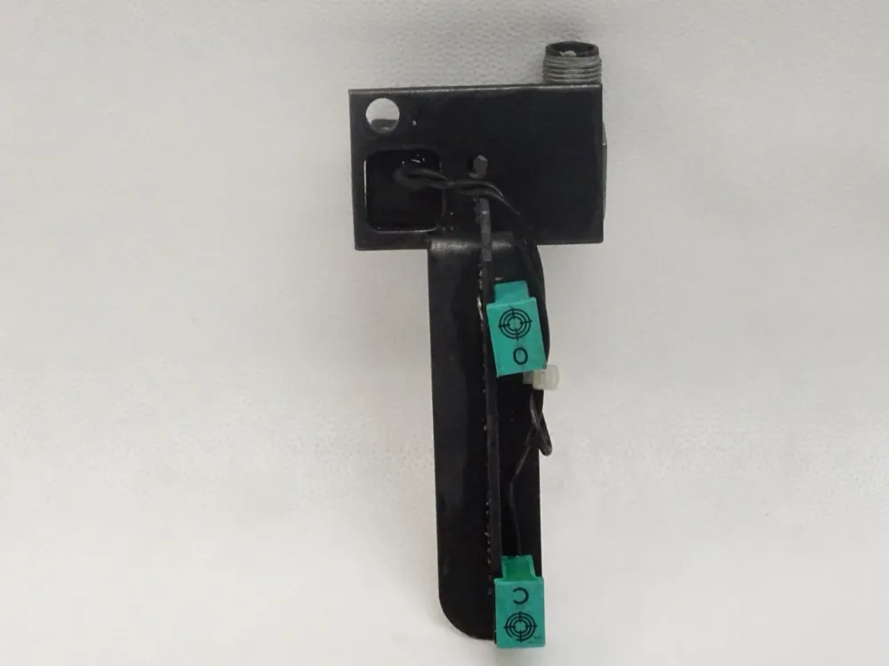 Pepperl+Fuchs NBN2-F581-100S4-E8-V1 / 184688