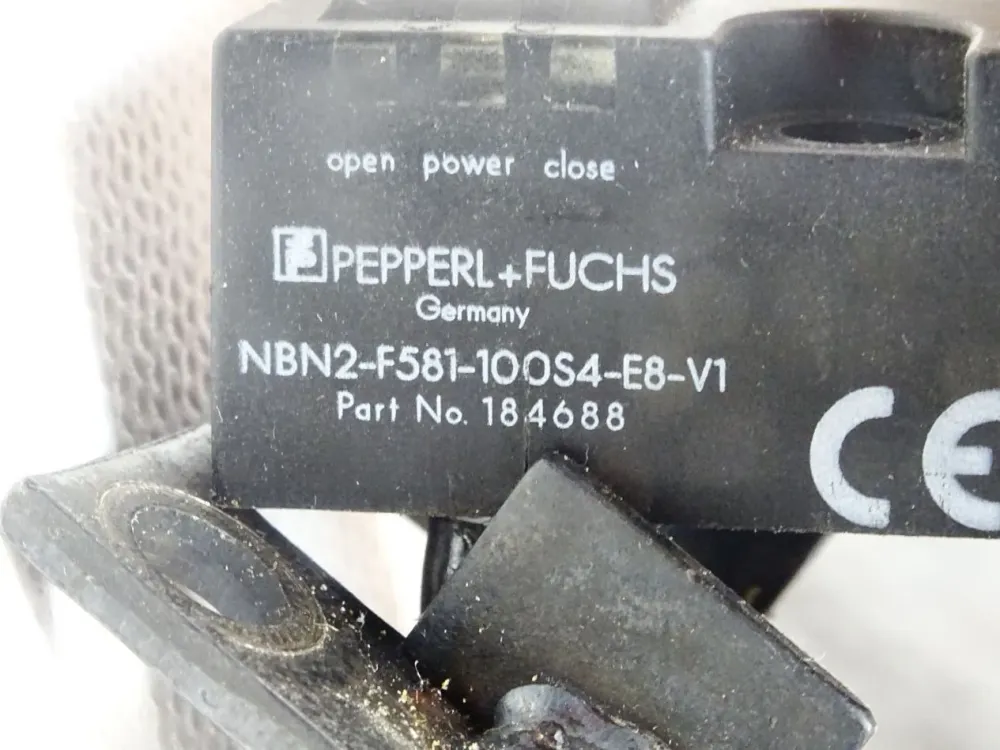 Pepperl+Fuchs NBN2-F581-100S4-E8-V1 / 184688