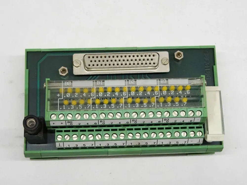 Phoenix Contact 2282114 / 22 82 11 4 / Varioface-Ein-Ausgabemodul / Neu OVP