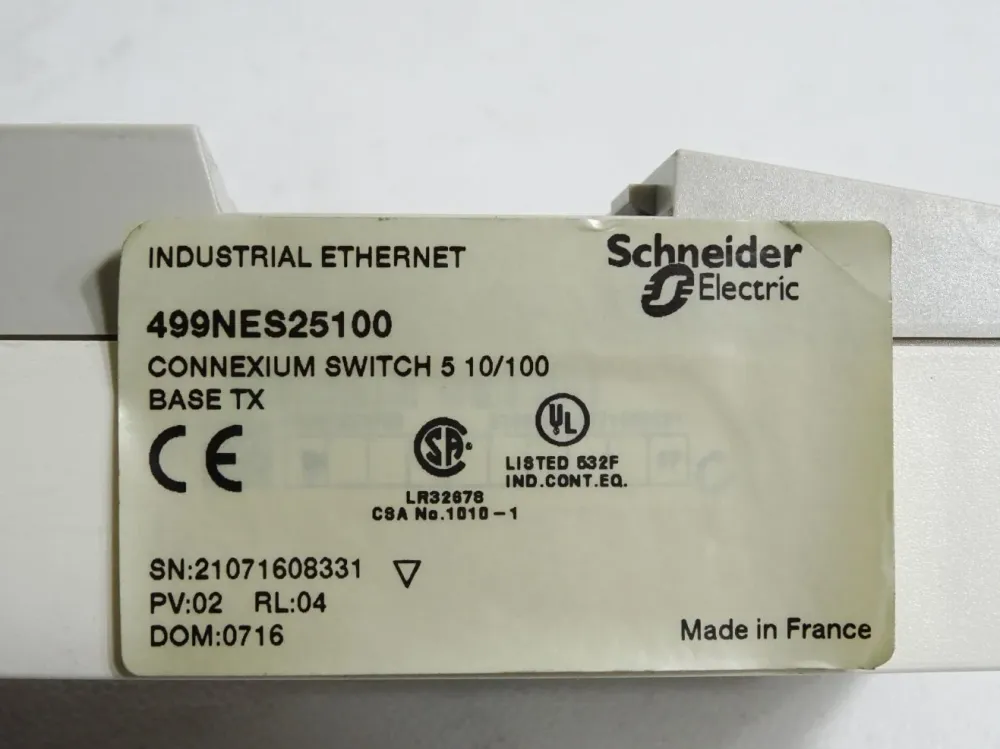 Schneider Electric Ethernet TCP/Ip switch 499NES25100