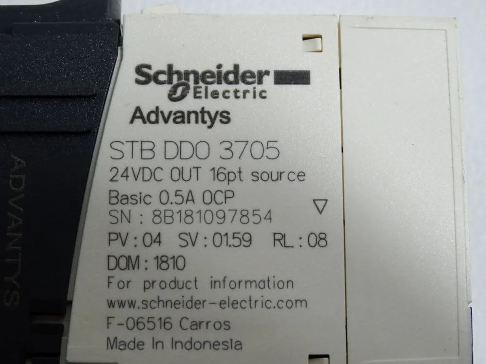 Schneider Electric STBDDO3705 24VDC OUT 16pt source + STBXBA3000