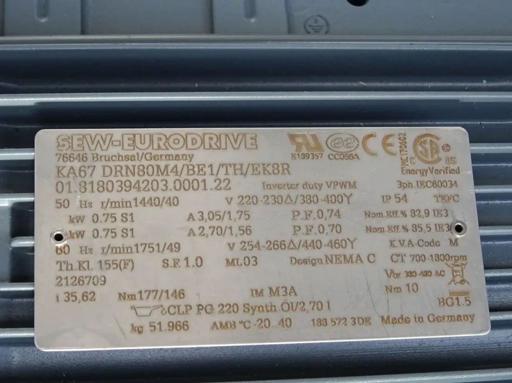 SEW Eurodrive Getriebemotor KA67 DRN80M4/BE1/TH/EK8R 01.8180394203.0001.22 1440/40r/min 0.75kW i 35,62 / Neuwertig