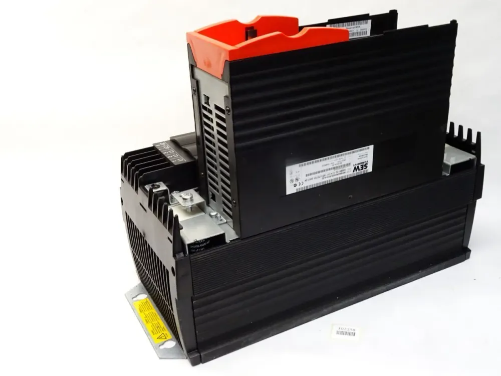 SEW MDx60A0300-503-4-00 08227152 MDS60A0300-503-4-00 08265100 DFI Interbus-S 227 + MDS Encoder /Out/Resolver