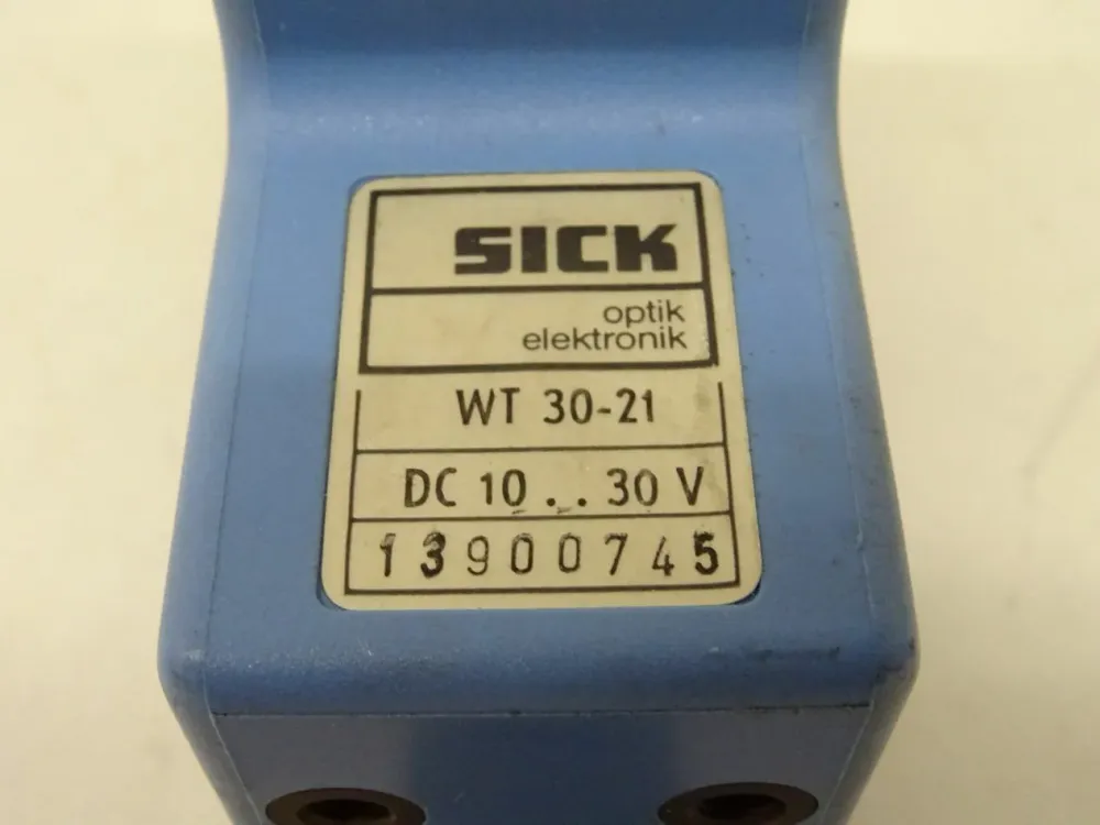 Sick WT 30-21 / 13900745 Reflexions-Lichttaster / 1004585
