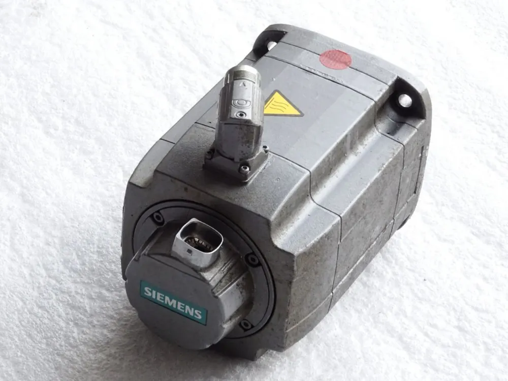 Siemens 1FT7064-1AK71-1CG1 SIMOTICS S Synchronmotor 1FT7NN=6000U/min PN=2,59kW Servomotor