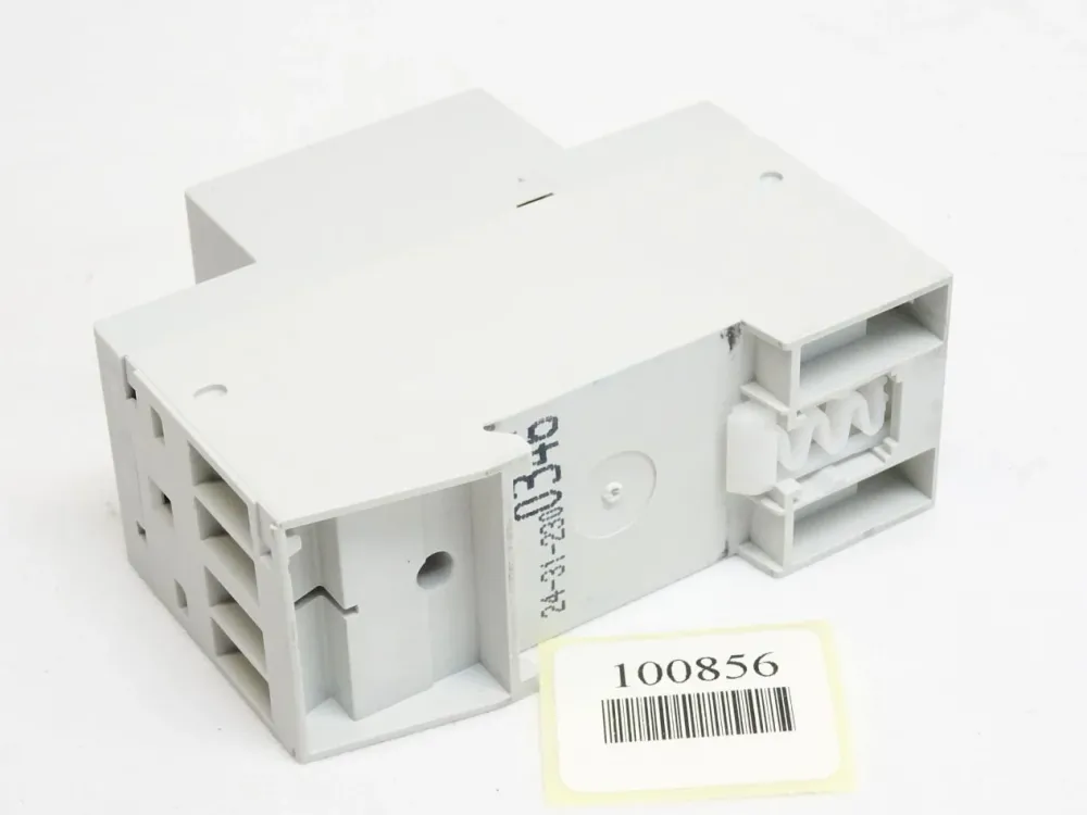 Siemens 5TT57310 Insta Schütz / Neu