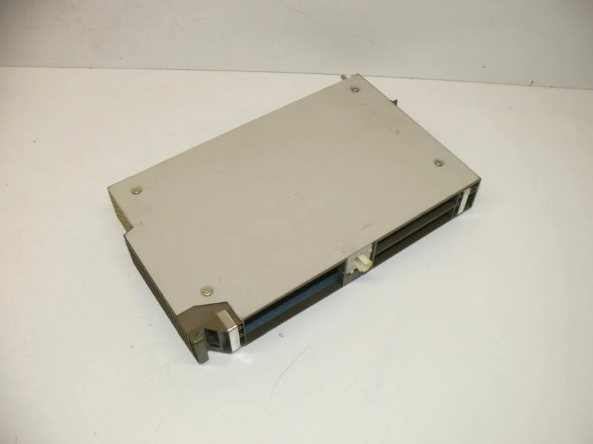 Siemens 6ES5491-0LB11 Adaption Casing 6ES5 491-0LB11