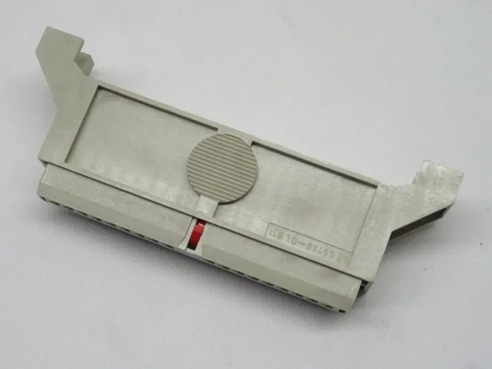 Siemens 6ES5766-0LB11 Stecker S5 6ES5 766-0LB11 neu-OVP