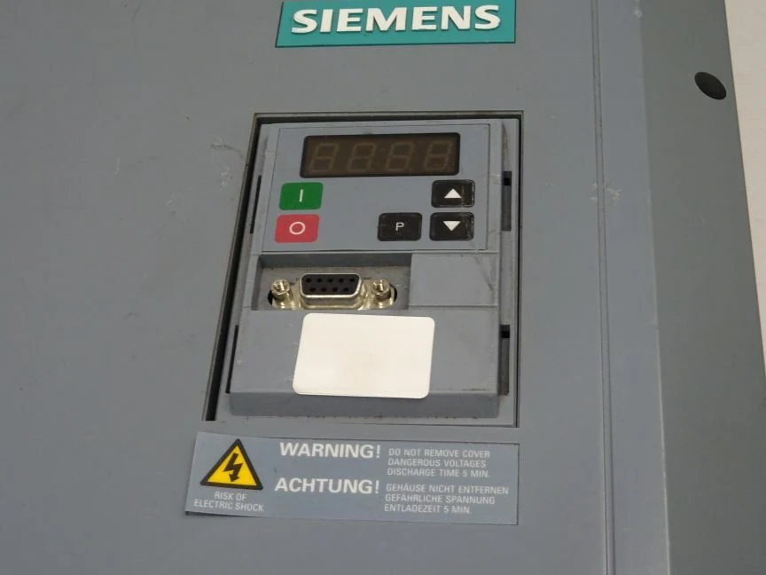 Siemens 6SE9522-4DG40 / 6SE 9522-4DG40 Midimaster Eco