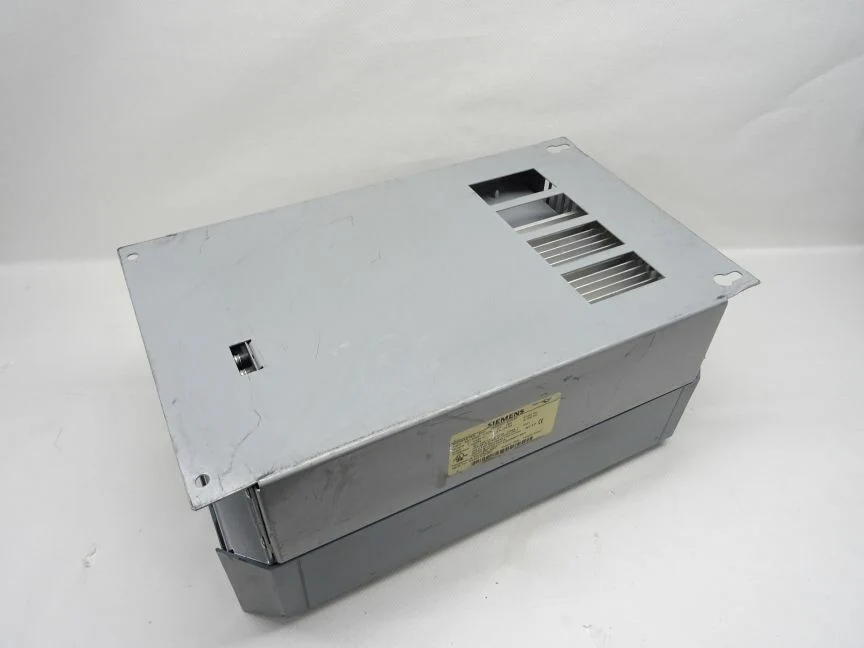 Siemens 6SE9522-4DG40 / 6SE 9522-4DG40 Midimaster Eco