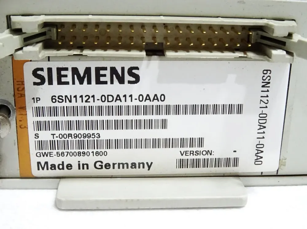 Siemens 6SN1121-0DA11-0AA0 Simodrive Regeleinschub 6SN1 121-0DA11-0AA0 Defekt