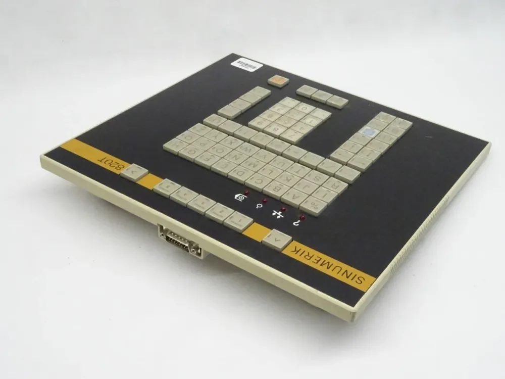 Siemens 820T Sinumerik CNC-Bedienpanel Panel Bedientafel
