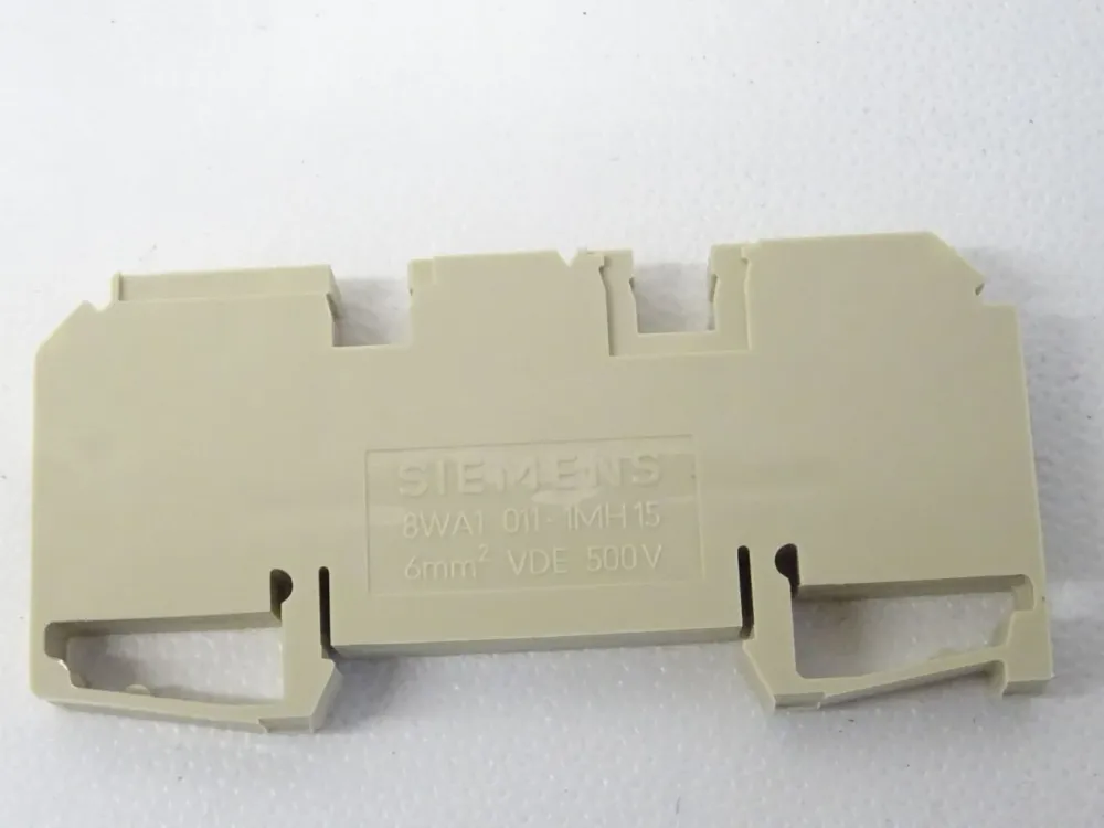 Siemens 8WA1011-1MH15 / 8WA1 011-1MH15 1 Stück Messtrennklemme 66mm² 14-8AWG NEU