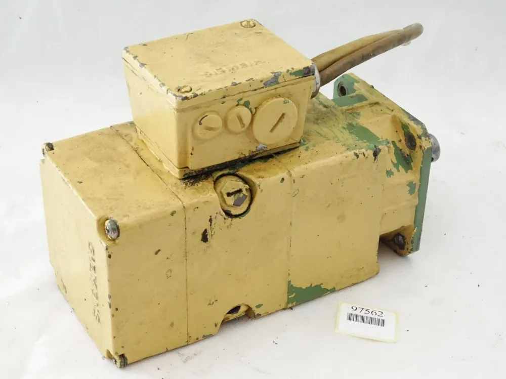 Siemens Permanent Magnet Motor Servomotor 1HU5040-0AF01-Z 3000min-1