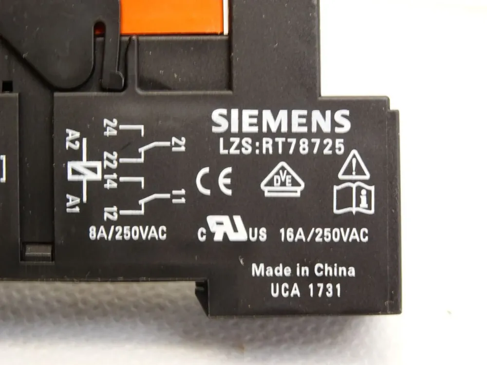 Siemens RT78725 RT3A4L24 Schrack RT314024 / Neu