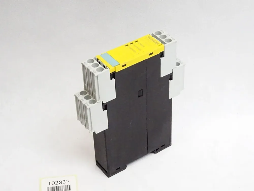Siemens Sicherheitsschaltgerät 3TK2822-1CB30