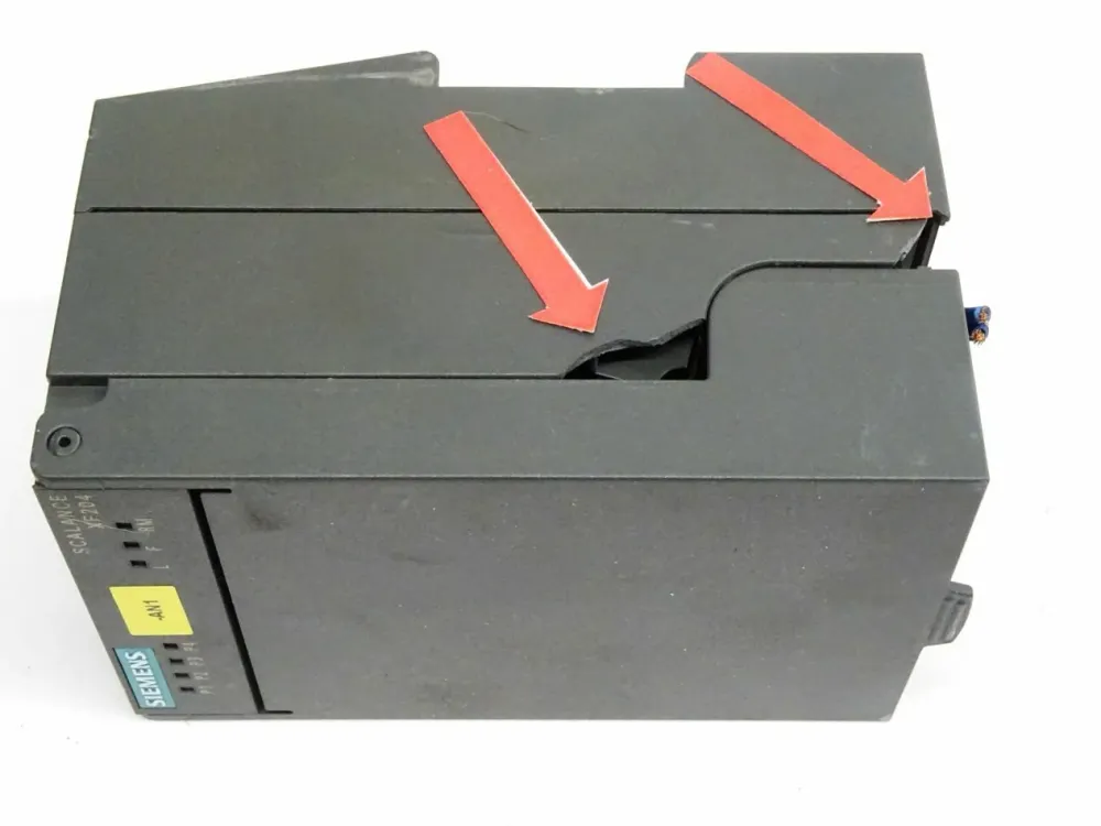Siemens Simatic NET Ethernet Switch 6GK5204-0BA00-2AF2 / 6GK5 204-0BA00-2AF2 / SCALANCE XF204